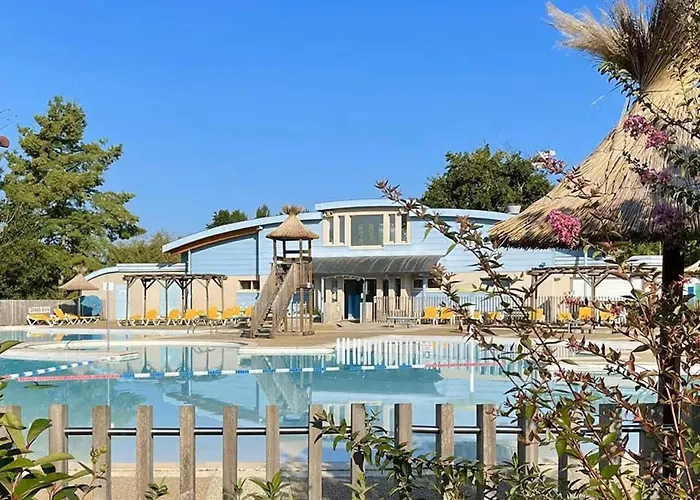 Lumineux Pour 2 Personnes Avec Balcon Et Parking A - Fr-1-841-8 *