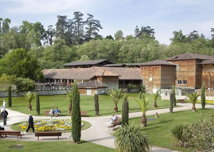 Appartement Lumineux Pour 2 Personnes Avec Balcon Et Parking A - Fr-1-841-8 Barbotan-les-Thermes